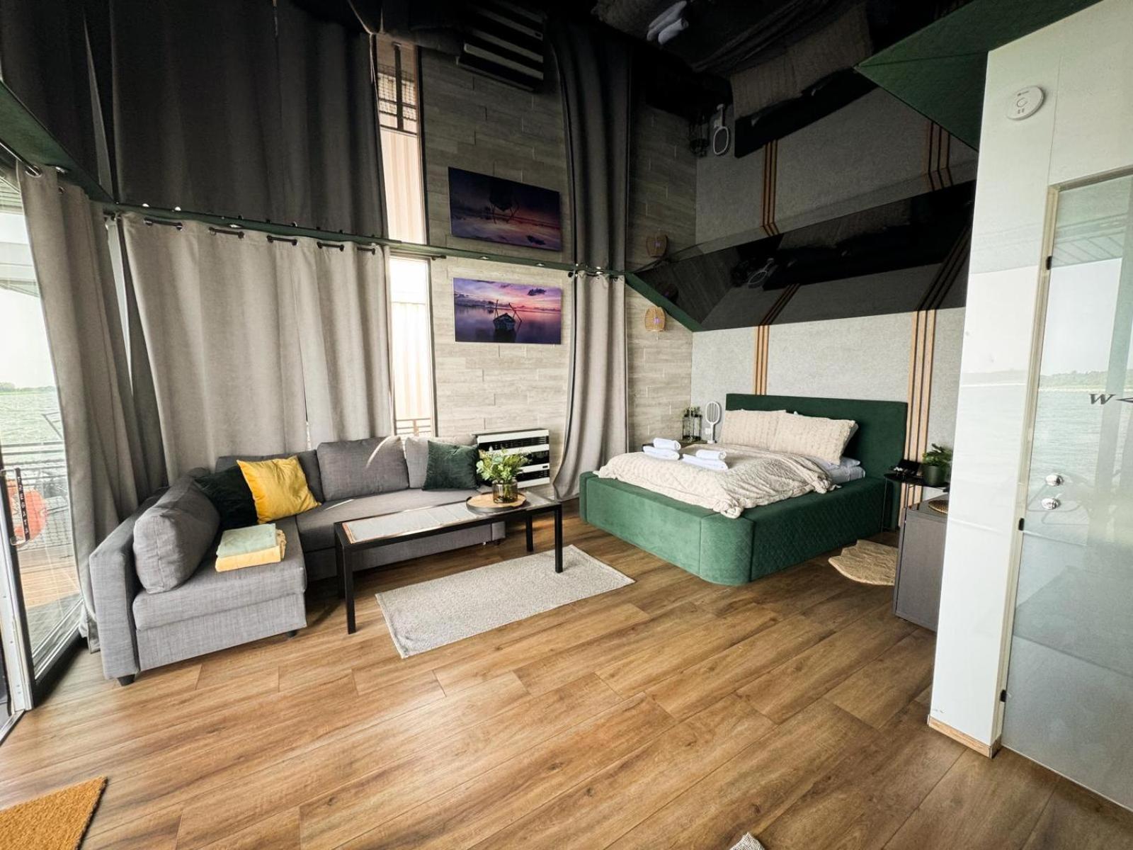 Na Wodzie 3miasto Botel Gdansk